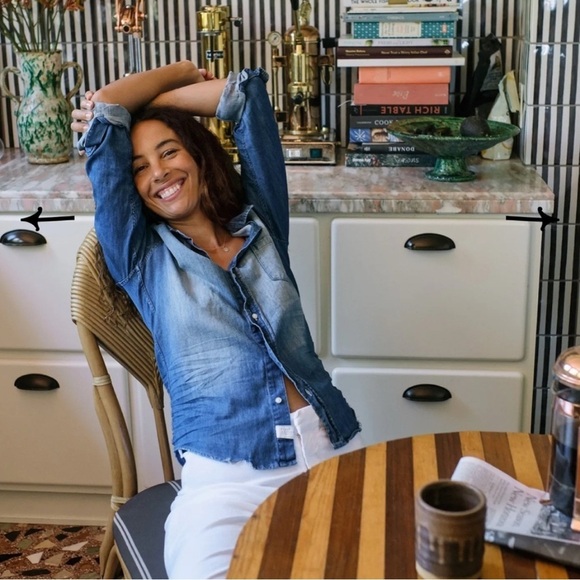 Frank & Eileen Tops - Frank & Eileen Famous Denim Shirt Size L